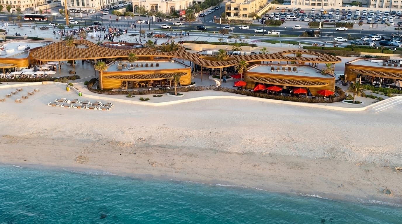Bờ biển Sharjah: ngày gia đình, ẩm thực ven nước, thể thao và chốn yên bình