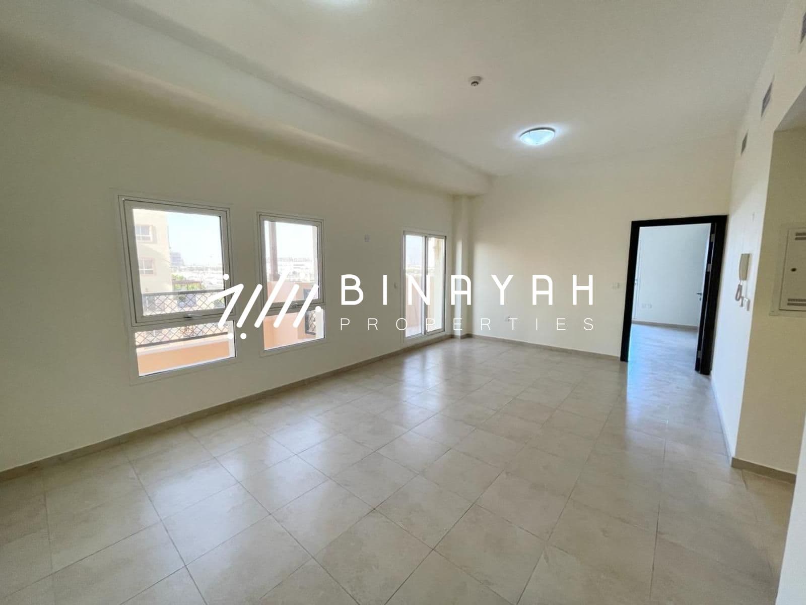 Spacious Layout|Large Terrace|Vacant on Transfer
