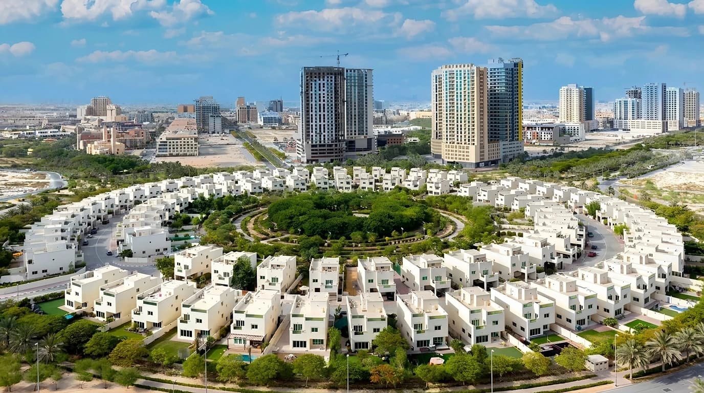 Beverly Crown - JVC apartments in JVC, Dubai