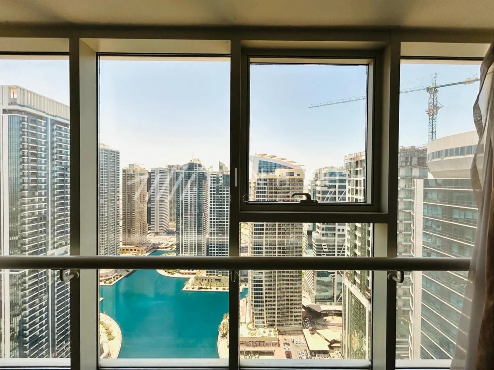 Spacious Studio Vacant Balcony