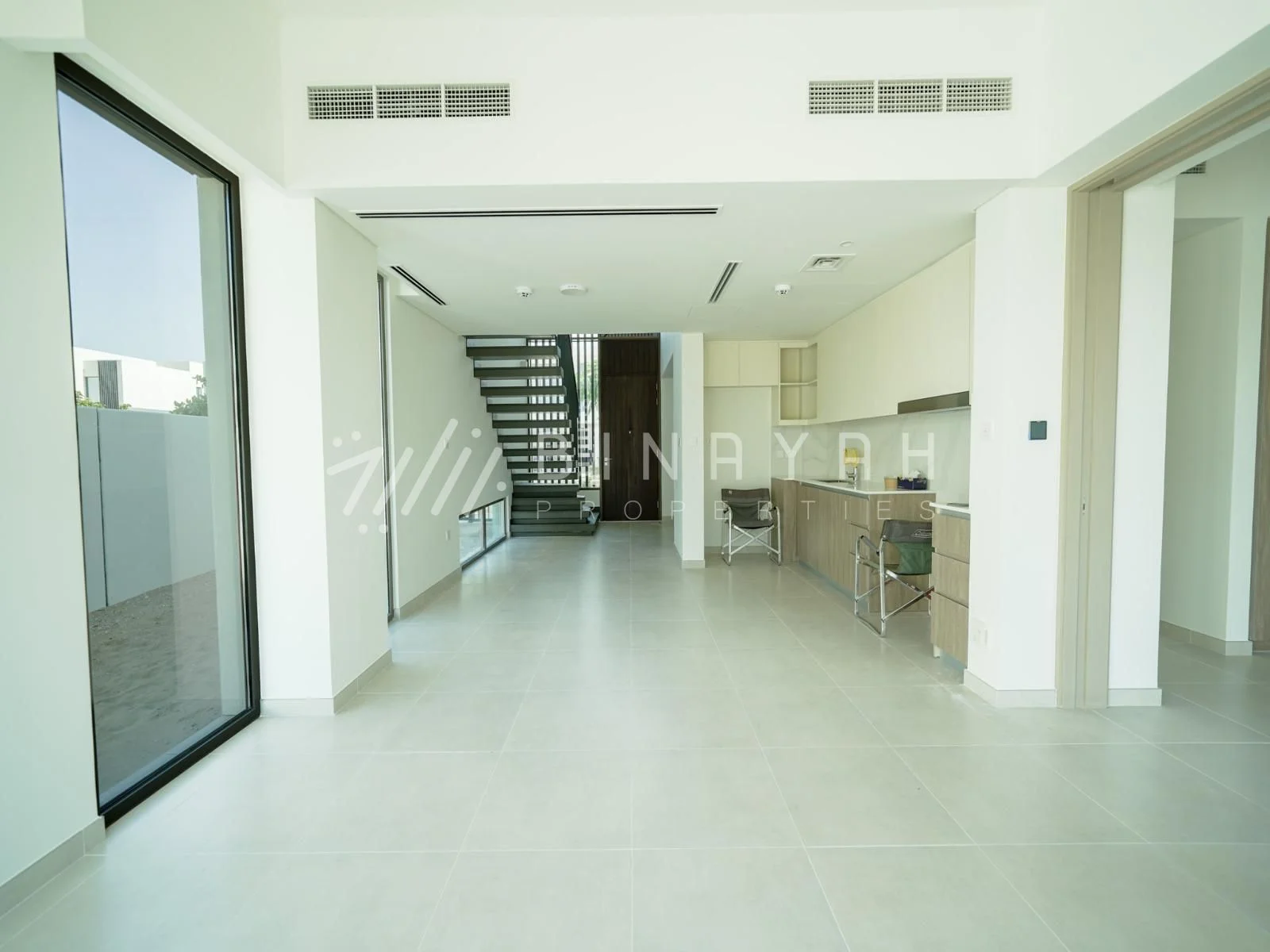 Brand New Vacant Near To Pool