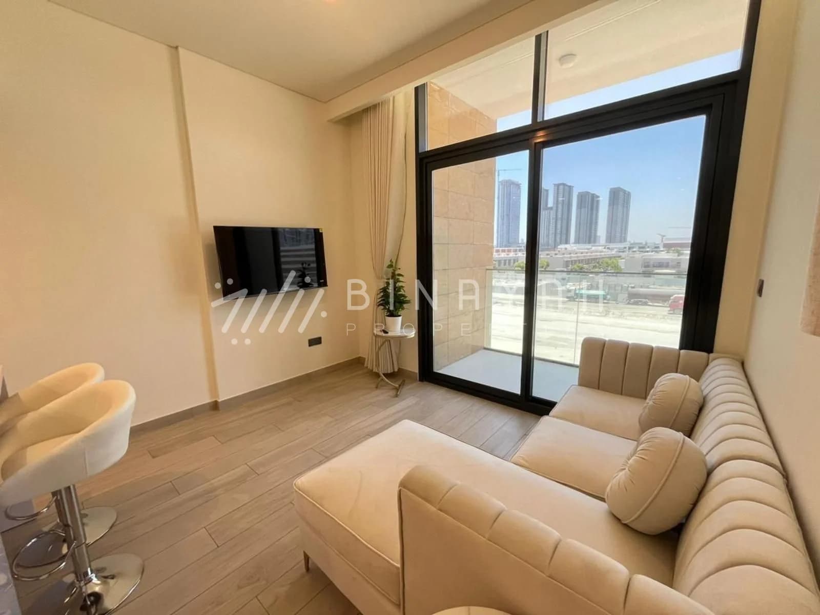 Spacious Layout Lagoon View Vacant Soon