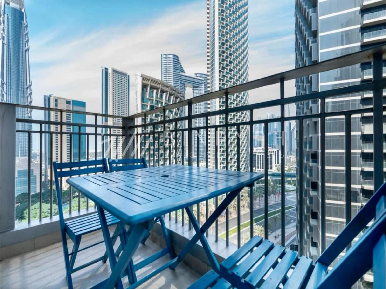 Spacious 2 Br Prime Location Fully Furnished