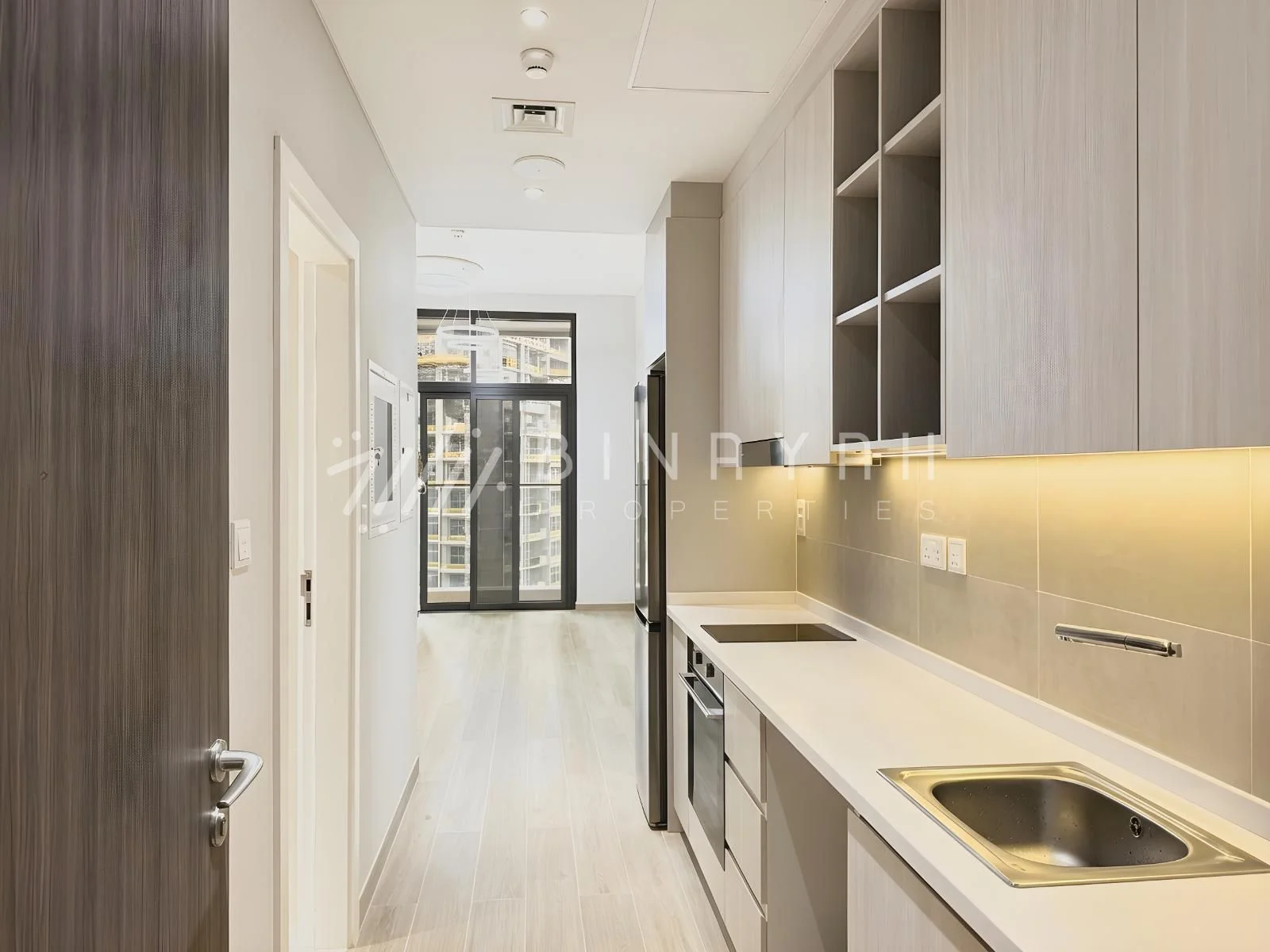 Brand New High Floor Fully Equipped Kitchen
