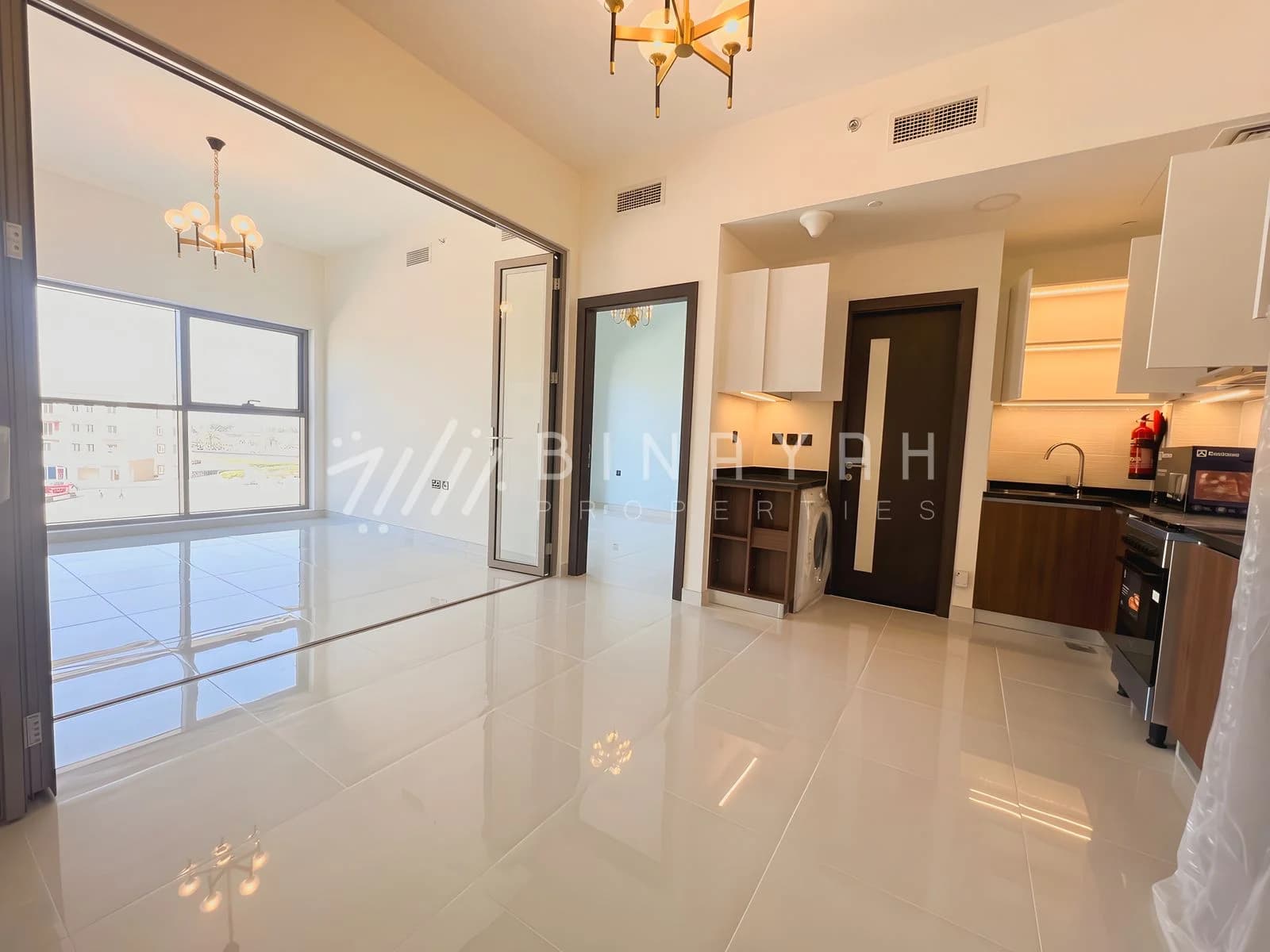 Prime Location Well Maintained Fitted Kitchen