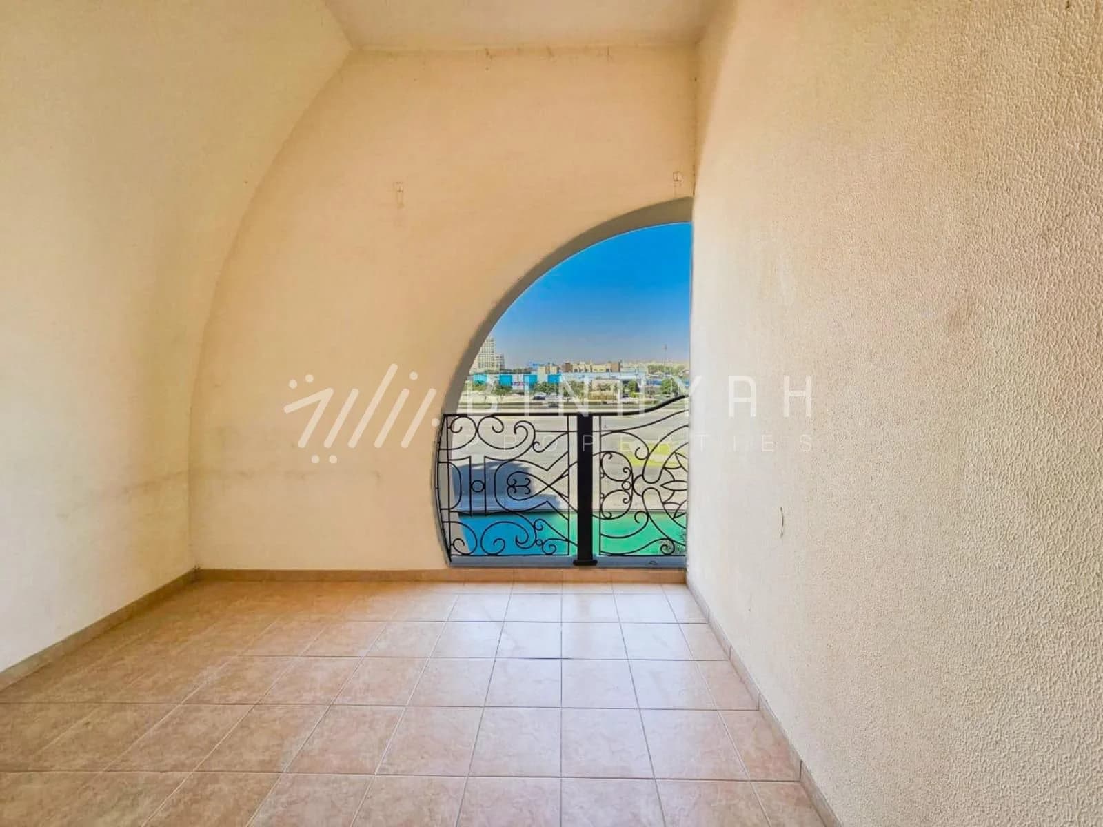 Spacious Prime Location Terrace Plus Balcony