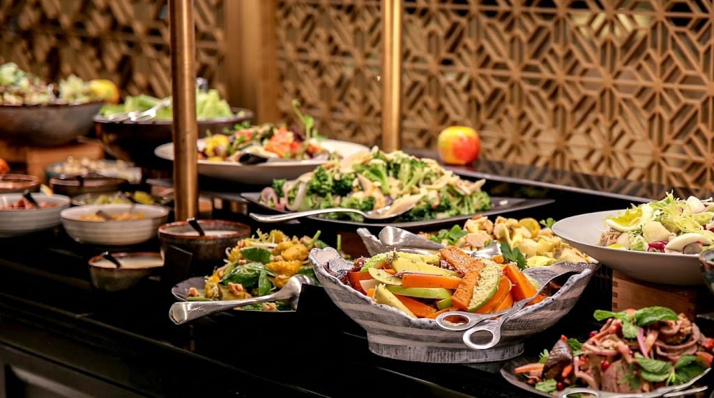 Where is the Dhs99 weekday set lunch at Eat & Meat The H Hotel Dubai?