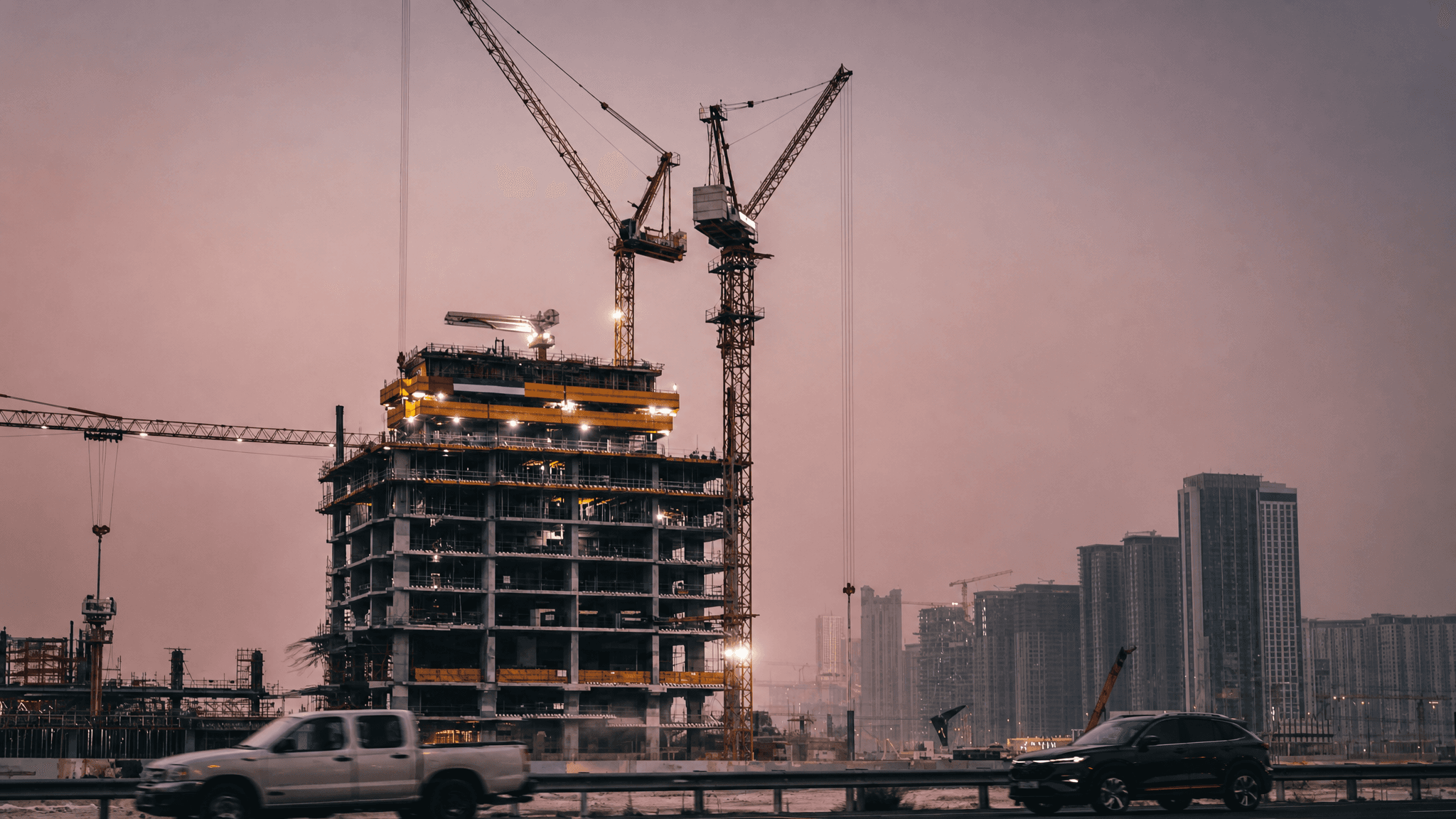 What is the development timeline, delivery risk and financing for Montage Residences Dubai?