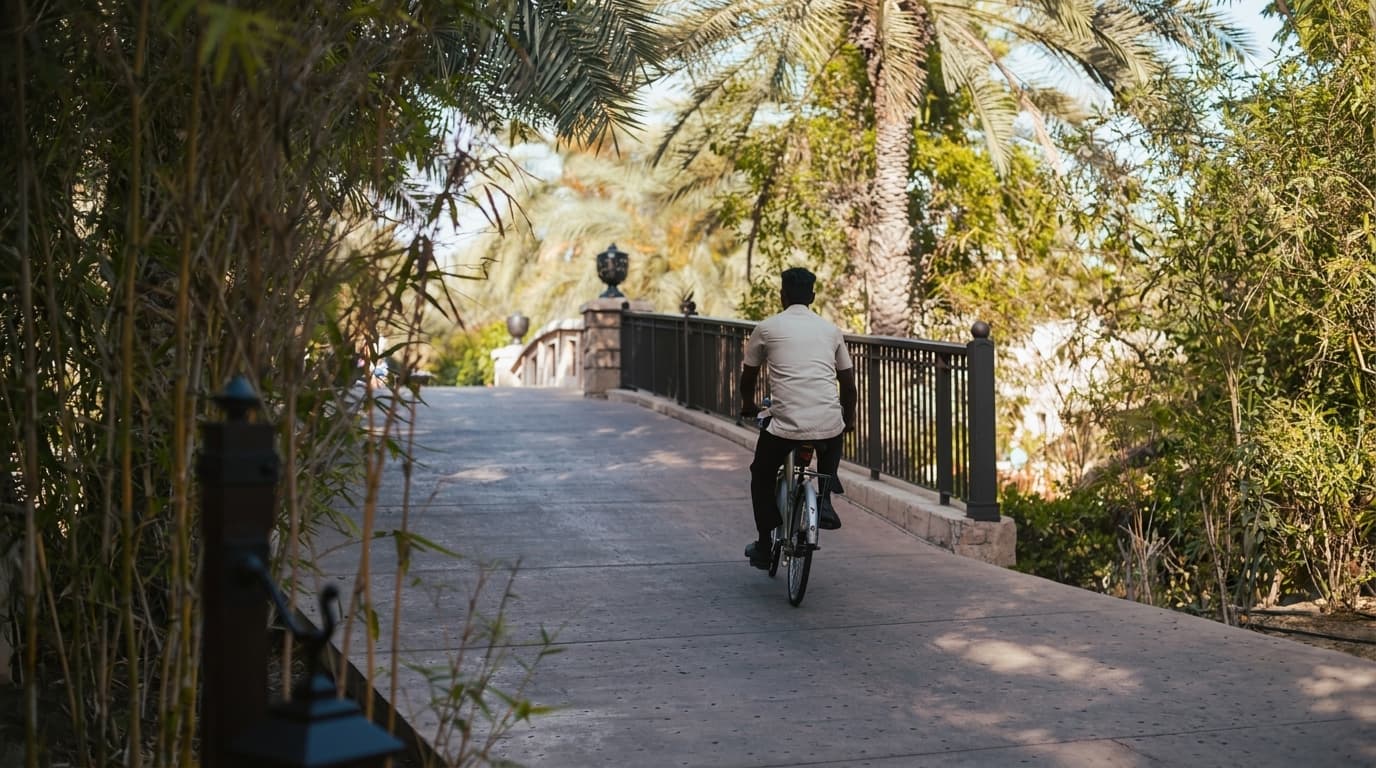 What is the Hessa Street route and where does it run?
