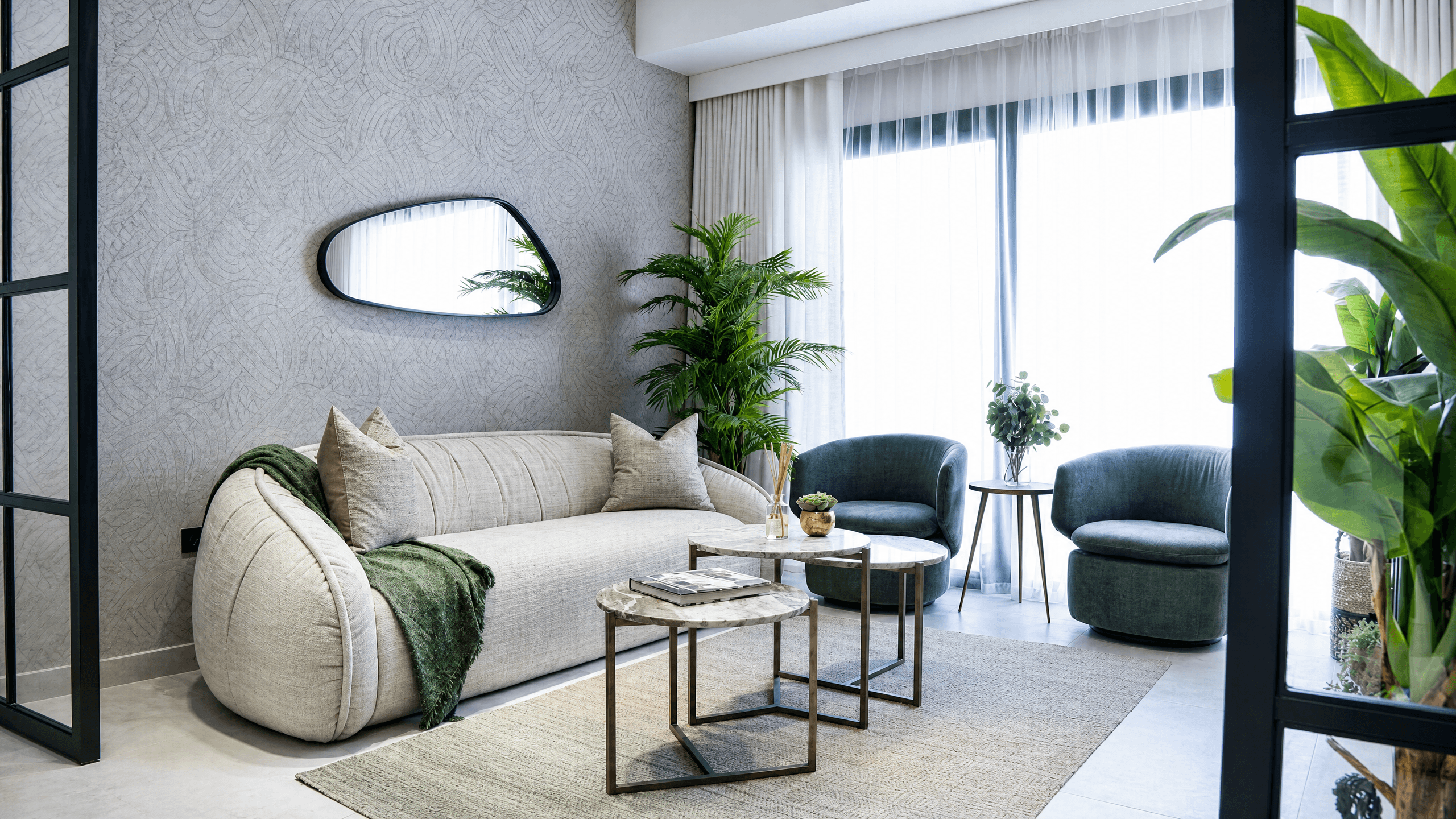 What happened in August in Business Bay luxury deals?