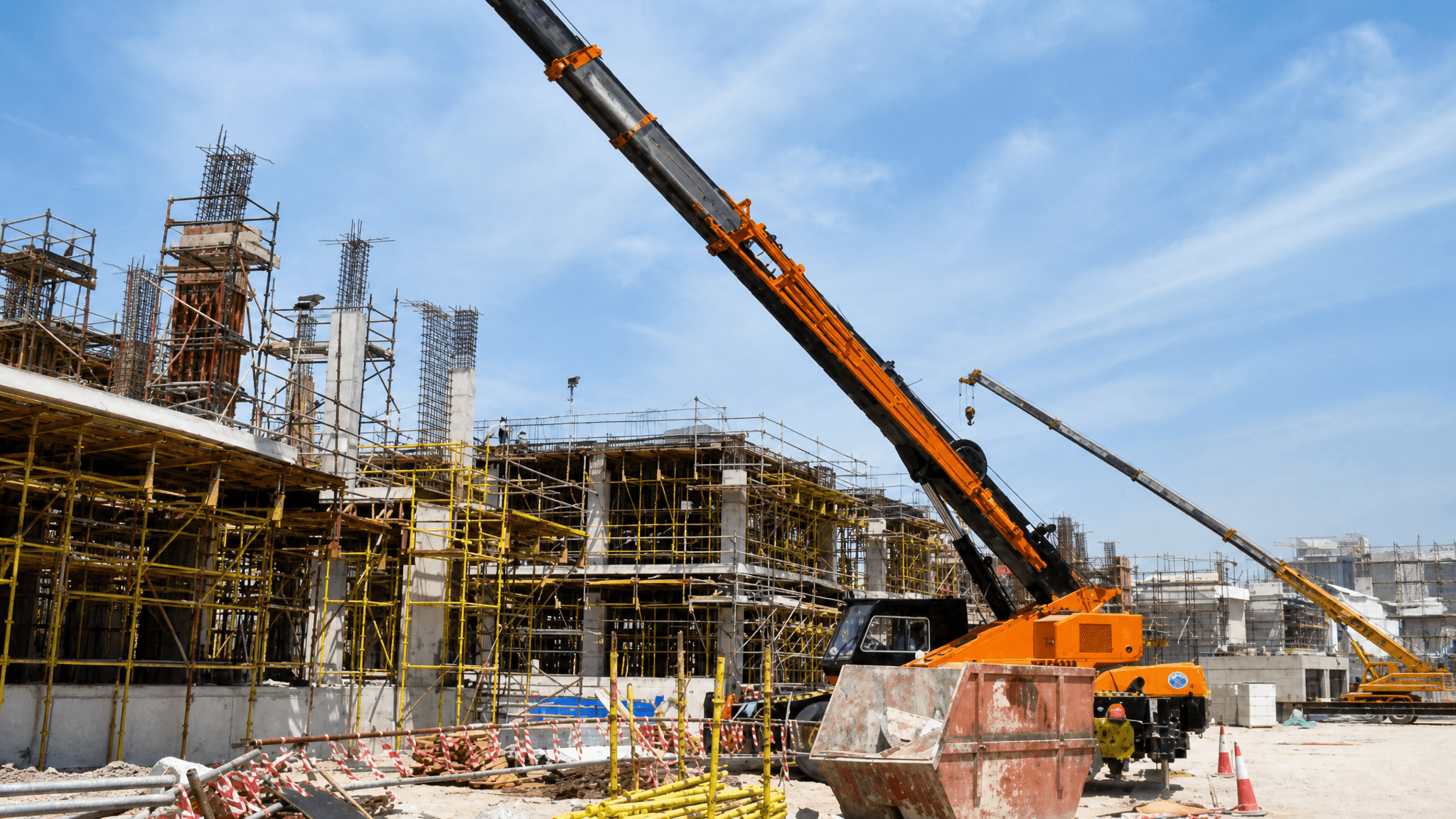 What new supply is entering the Dubai property market and how big is the pipeline to 2027?