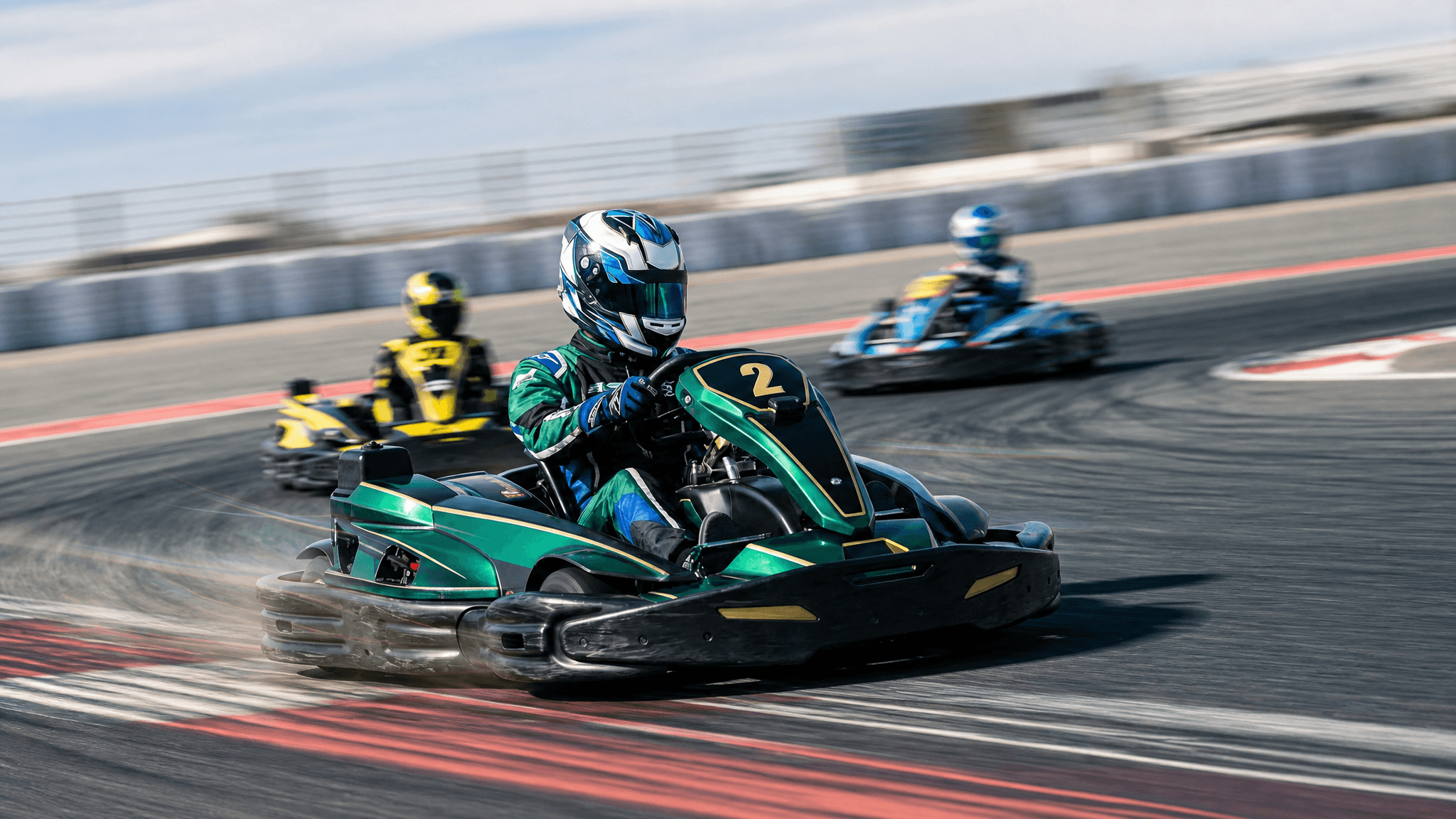 What karting and race experiences does Dubai Autodrome offer?