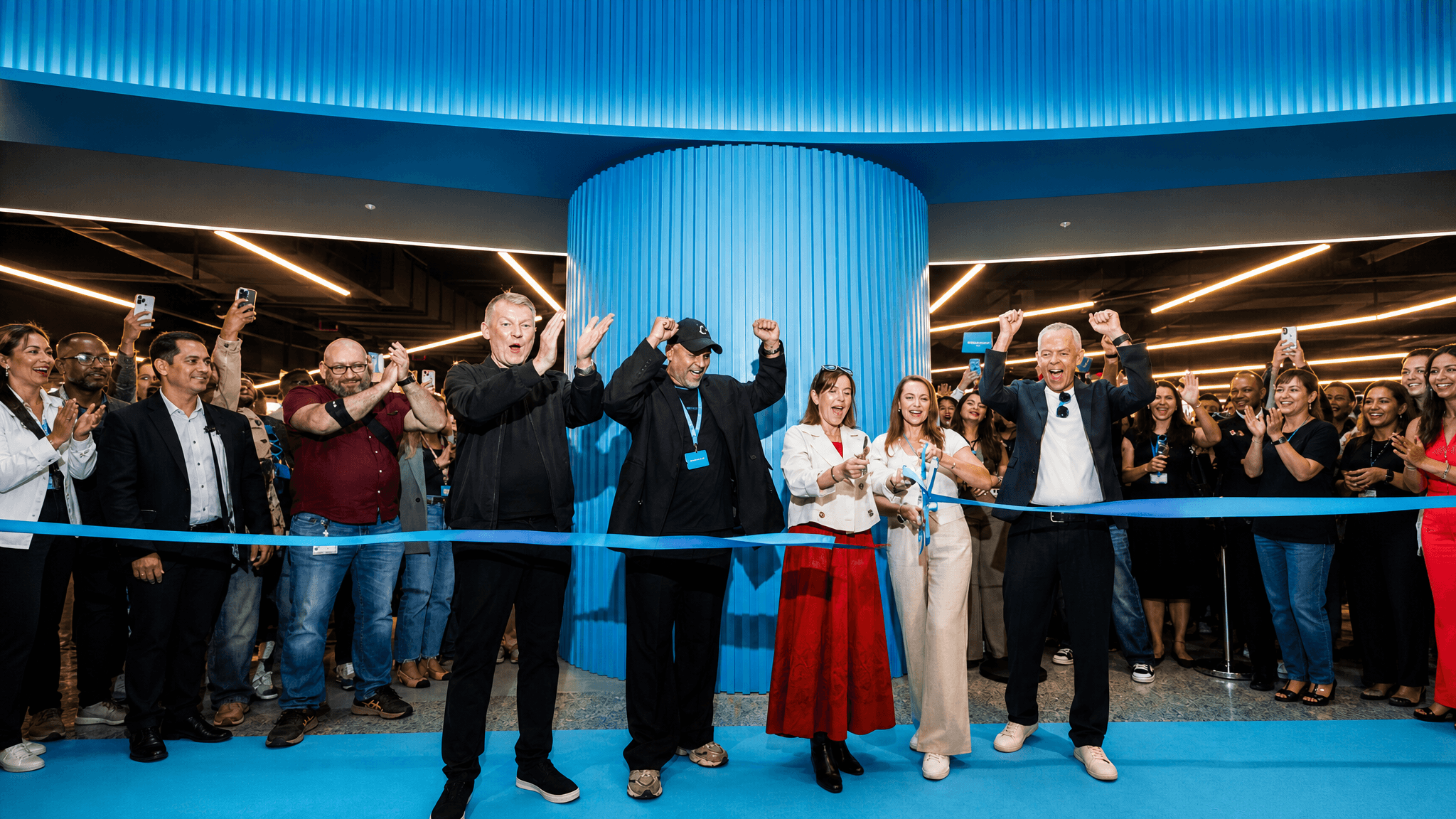 What were the opening day numbers for Primark in Dubai?