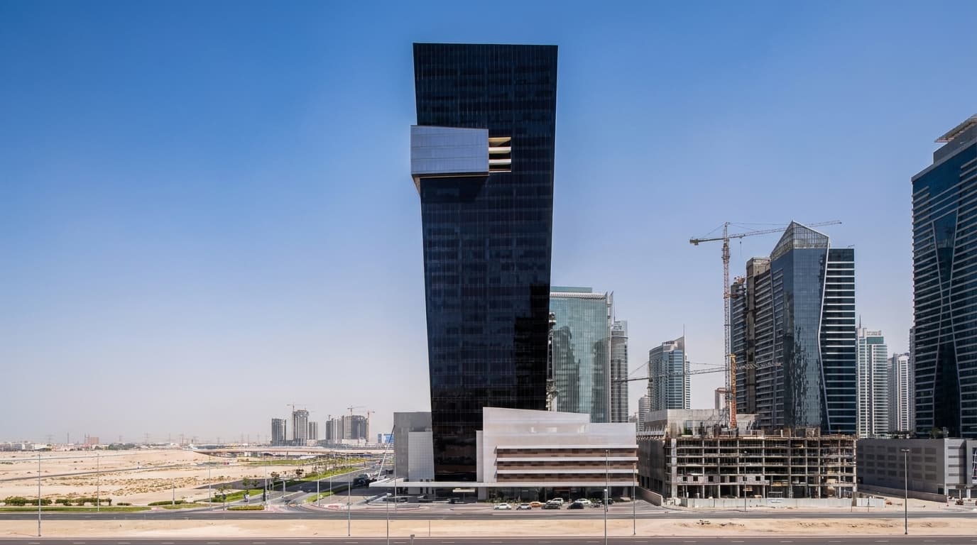 What are OMNIYAT's cash position and backlog figures?