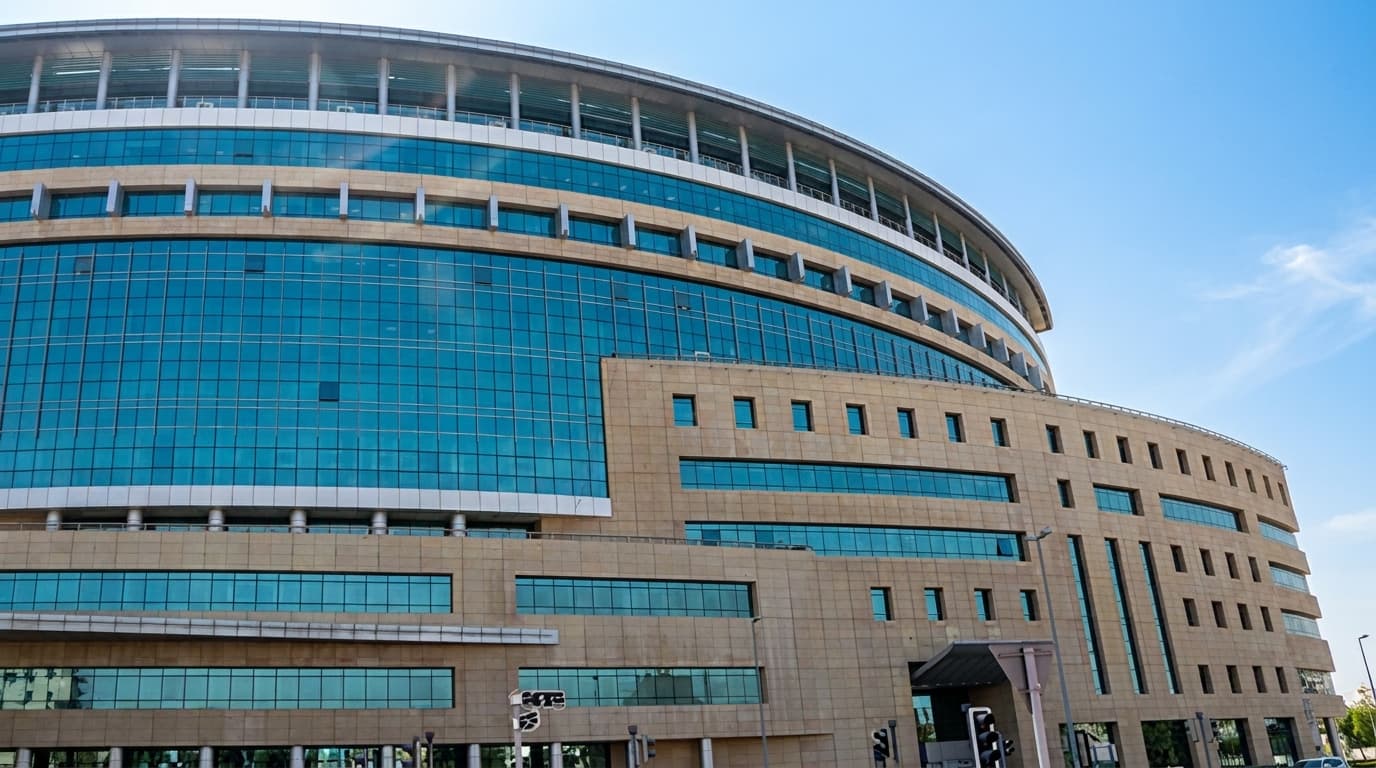 What does the RTA unified car rental contract require?